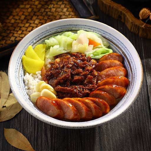 Taiwanese Braised Pork& Sausage Rice 卤肉饭